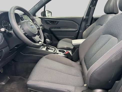 Used 2025 Subaru Forester Premium AWD/4WD image 12
