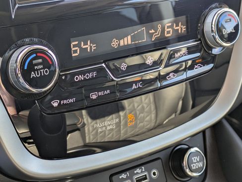 Certified 2024 Nissan Murano Platinum w/ Cargo Package image 22