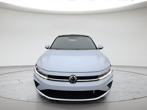 New 2026 Volkswagen Jetta SE FWD image 8