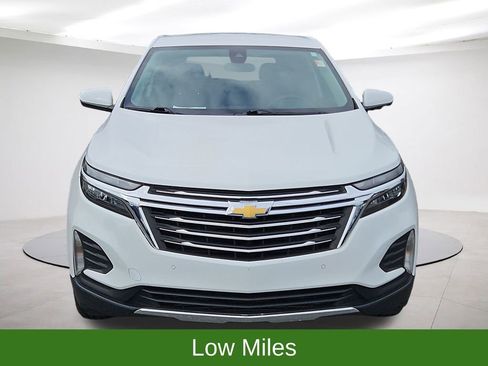 Used 2024 Chevrolet Equinox LT image 2