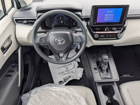 New 2026 Toyota Corolla Cross L image 24