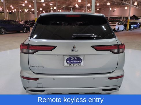 Used 2024 Mitsubishi Outlander SE AWD/4WD image 4