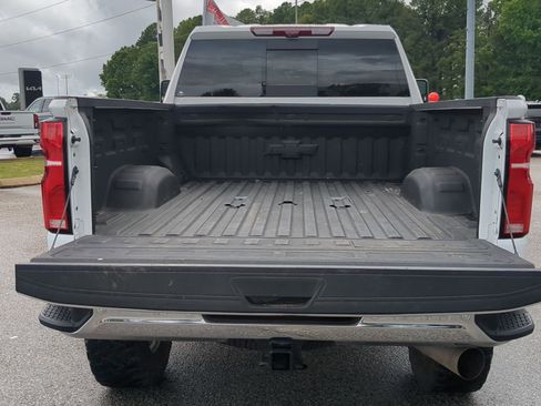 Used 2025 Chevrolet Silverado 3500 LTZ AWD/4WD image 25