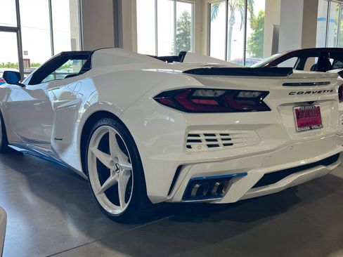 Used 2024 Chevrolet Corvette E-Ray AWD/4WD image 7