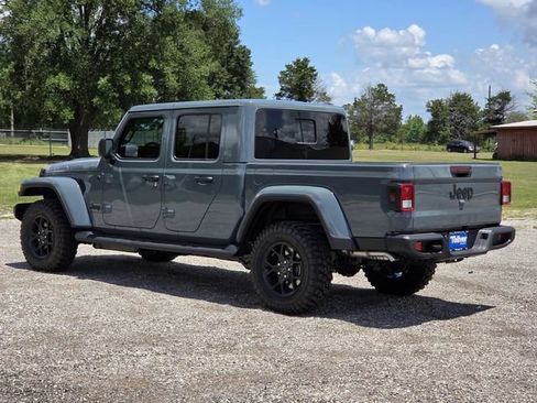 New 2026 Jeep Gladiator Sport AWD/4WD image 4