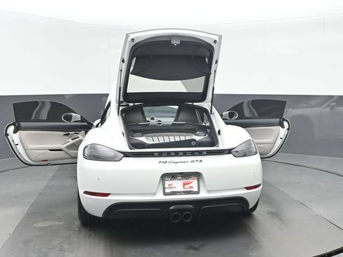 Used 2019 Porsche 718 Cayman GTS RWD image 23