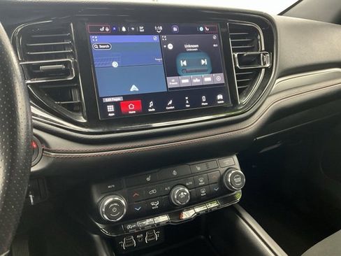 Used 2023 Dodge Durango GT image 11