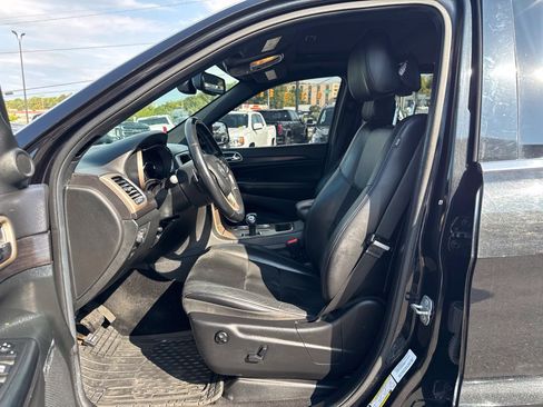 Used 2014 Jeep Grand Cherokee Altitude AWD/4WD image 12