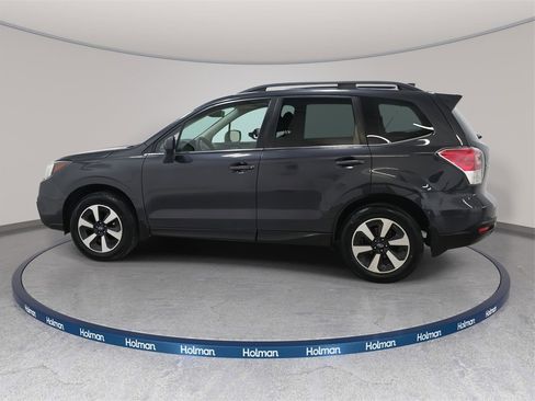 Used 2017 Subaru Forester 2.5i Limited image 9