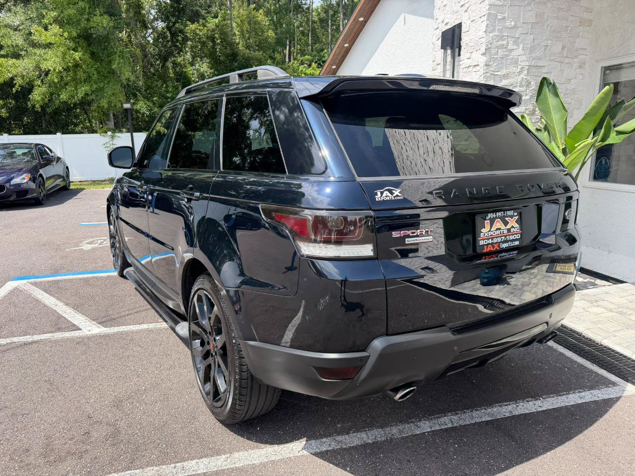 Used 2014 Land Rover Range Rover Sport Supercharged AWD/4WD image 13