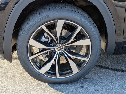 New 2026 Volkswagen Atlas SEL Premium R-Line image 10