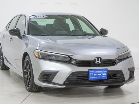 Used 2023 Honda Civic Sport image 15