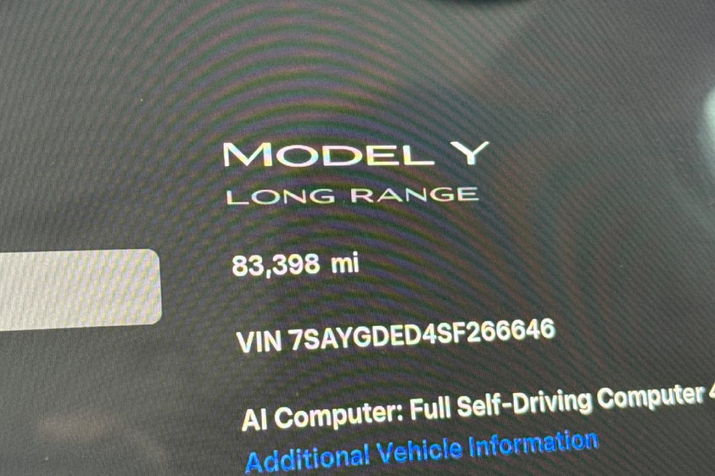 Used 2025 Tesla Model Y Long Range RWD image 23