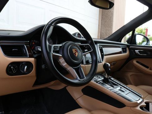 Used 2018 Porsche Macan S AWD/4WD image 27