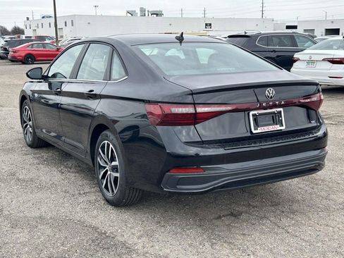 New 2026 Volkswagen Jetta SE FWD image 3