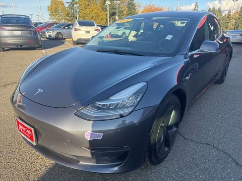 Used 2018 Tesla Model 3 Long Range image 1