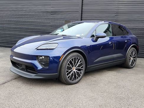 New 2025 Porsche Macan 4 Electric AWD/4WD image 1
