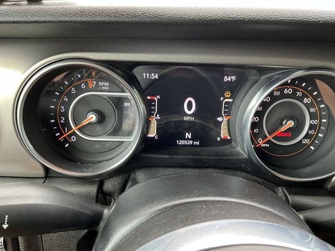 Used 2020 Jeep Gladiator Sport w/ Quick Order Package 23S AWD/4WD image 13