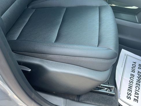 New 2026 Chevrolet Equinox LT w/ Convenience Package II AWD/4WD image 33