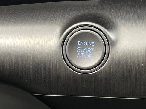 Used 2025 Hyundai Kona SEL FWD image 50