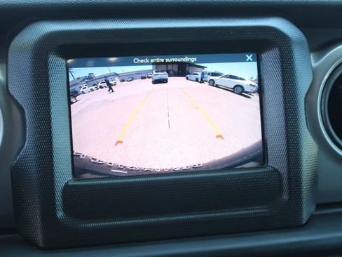 Used 2023 Jeep Wrangler Unlimited AWD/4WD image 29