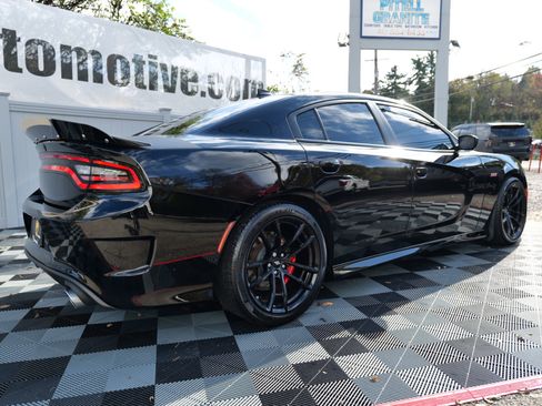Used 2018 Dodge Charger R/T image 93