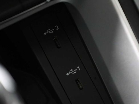 Certified 2025 Audi Q3 2.0T Premium w/ Convenience Package image 32