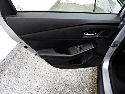 Used 2024 Honda Accord LX image 9