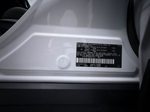 Used 2023 Toyota RAV4 XLE image 23