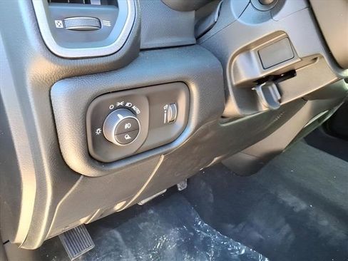New 2026 RAM 2500 Tradesman AWD/4WD image 14