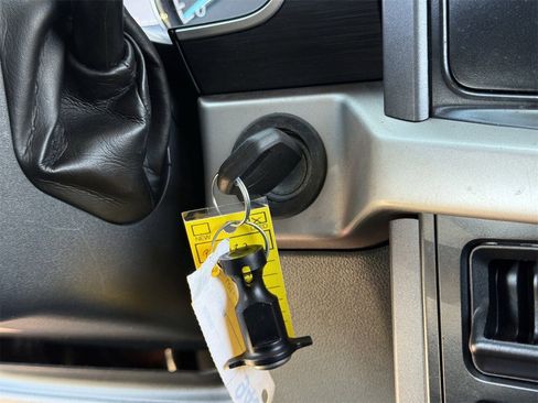 Certified 2022 Ford F150 XLT w/ Equipment Group 301A Mid image 20