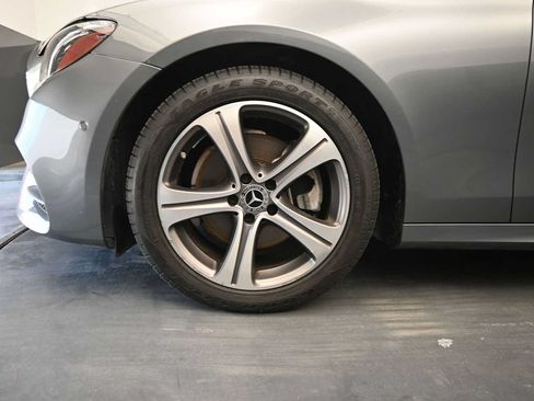 Used 2019 Mercedes-Benz E 300 4MATIC image 10