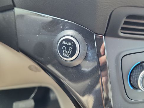 Used 2018 Ford Escape Titanium FWD image 31