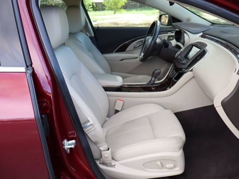 Used 2016 Buick LaCrosse Premium w/ Driver Confidence Package #1 AWD/4WD image 22