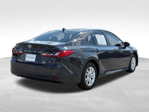 Used 2026 Toyota Camry LE FWD image 28
