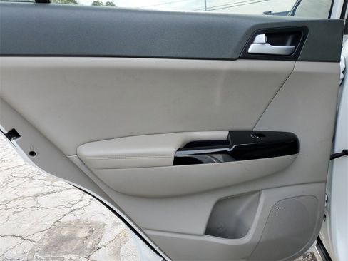 Used 2018 Kia Sportage SX image 10