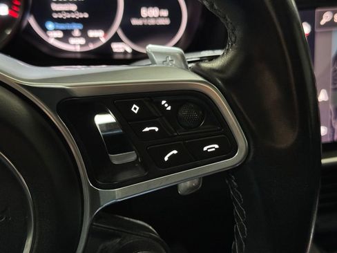 Used 2022 Porsche Cayenne GTS image 17