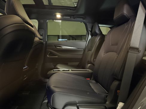 New 2026 INFINITI QX60 Sport image 15