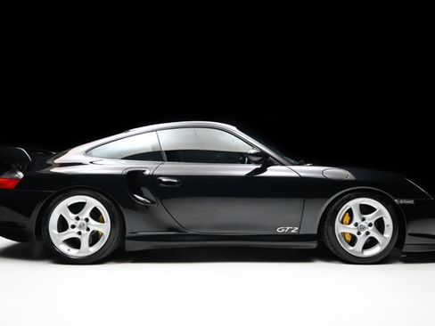 Used 2003 Porsche 911 GT2 RWD image 3