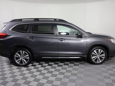 Used 2022 Subaru Ascent Limited w/ Technology Package image 9