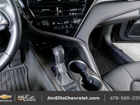 Used 2023 Toyota Camry XSE image 18