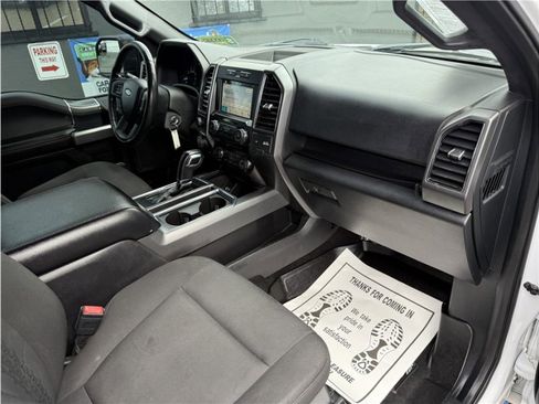 Used 2018 Ford F150 XLT w/ Equipment Group 302A Luxury image 30