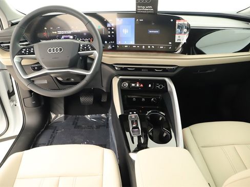 New 2025 Audi Q5 Premium Plus image 18