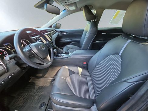 Used 2018 Toyota Camry SE w/ Audio Package FWD image 7