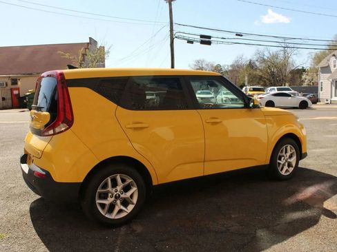 Used 2020 Kia Soul S FWD image 6