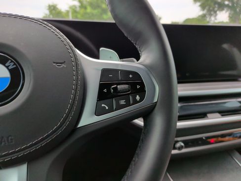 Certified 2025 BMW X5 xDrive40i w/ M Sport Package AWD/4WD image 23