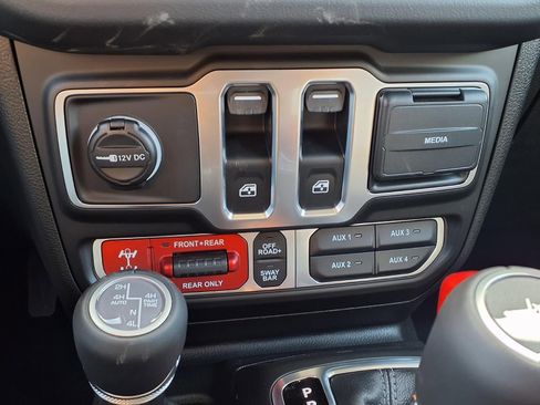New 2026 Jeep Wrangler Rubicon AWD/4WD image 11