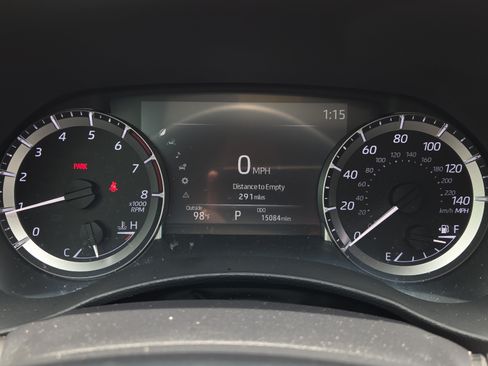 Certified 2024 Toyota Highlander XLE FWD image 28