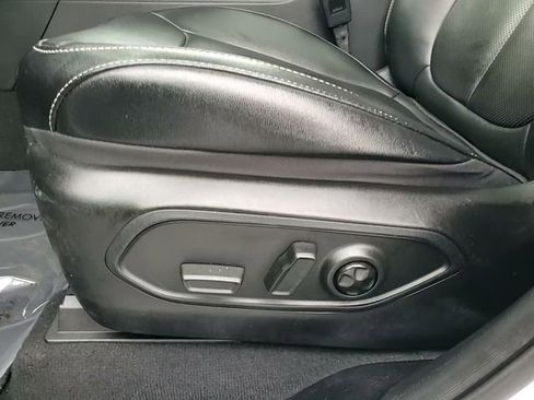 Used 2024 Jeep Grand Cherokee L Limited w/ Luxury Tech Group II image 15