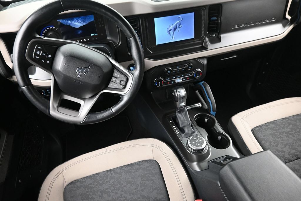 Used 2022 Ford Bronco Wildtrak AWD/4WD image 15